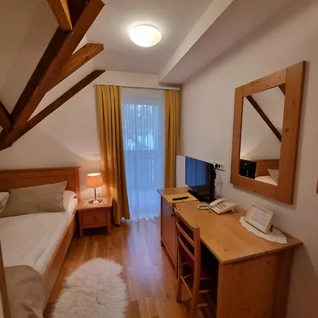 Hotel Art Kristal 4*