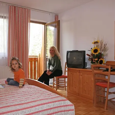 Hotel Art Kristal 4*
