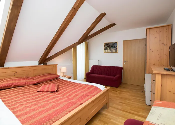 Hotel Art Kristal 4*