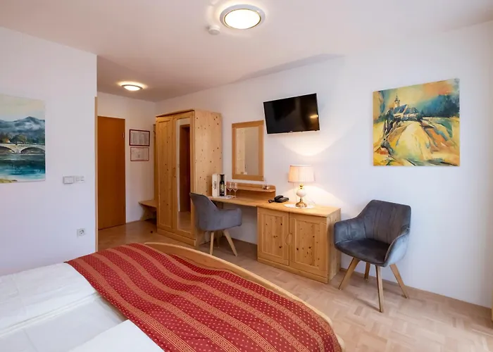 Hotel Art Kristal 4*